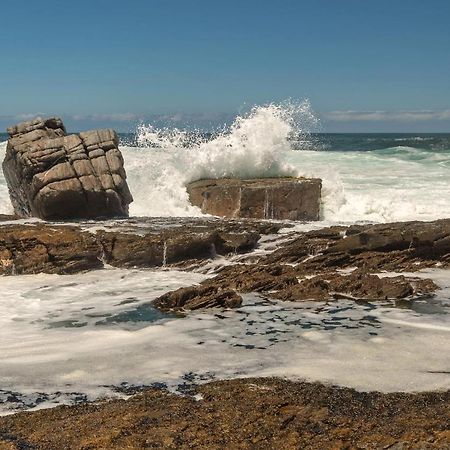 Hermanus Haven, Entire Home, On The Sea, Private Pool, Secure Exterior photo